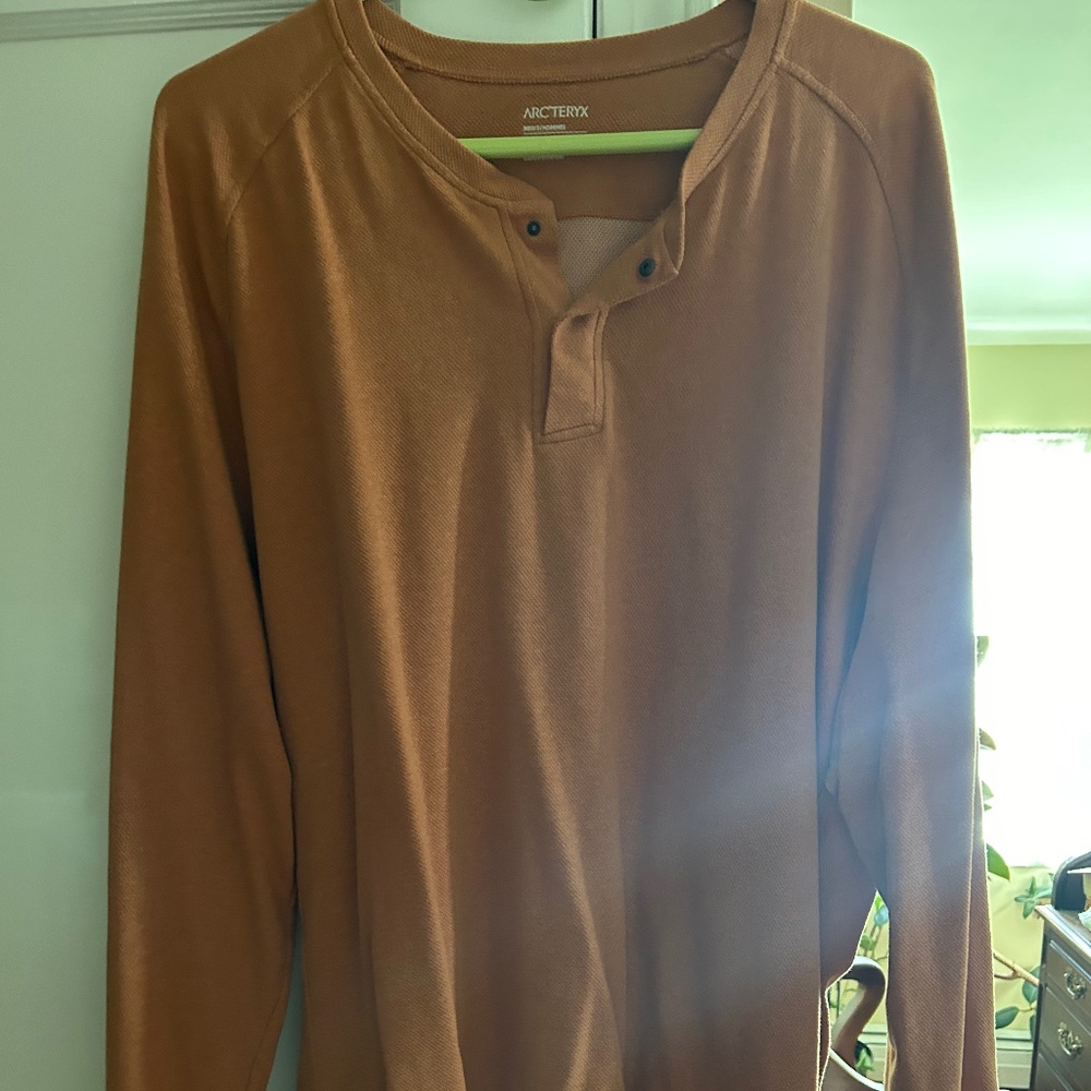 Arc'teryx long sleeve henley xxl
